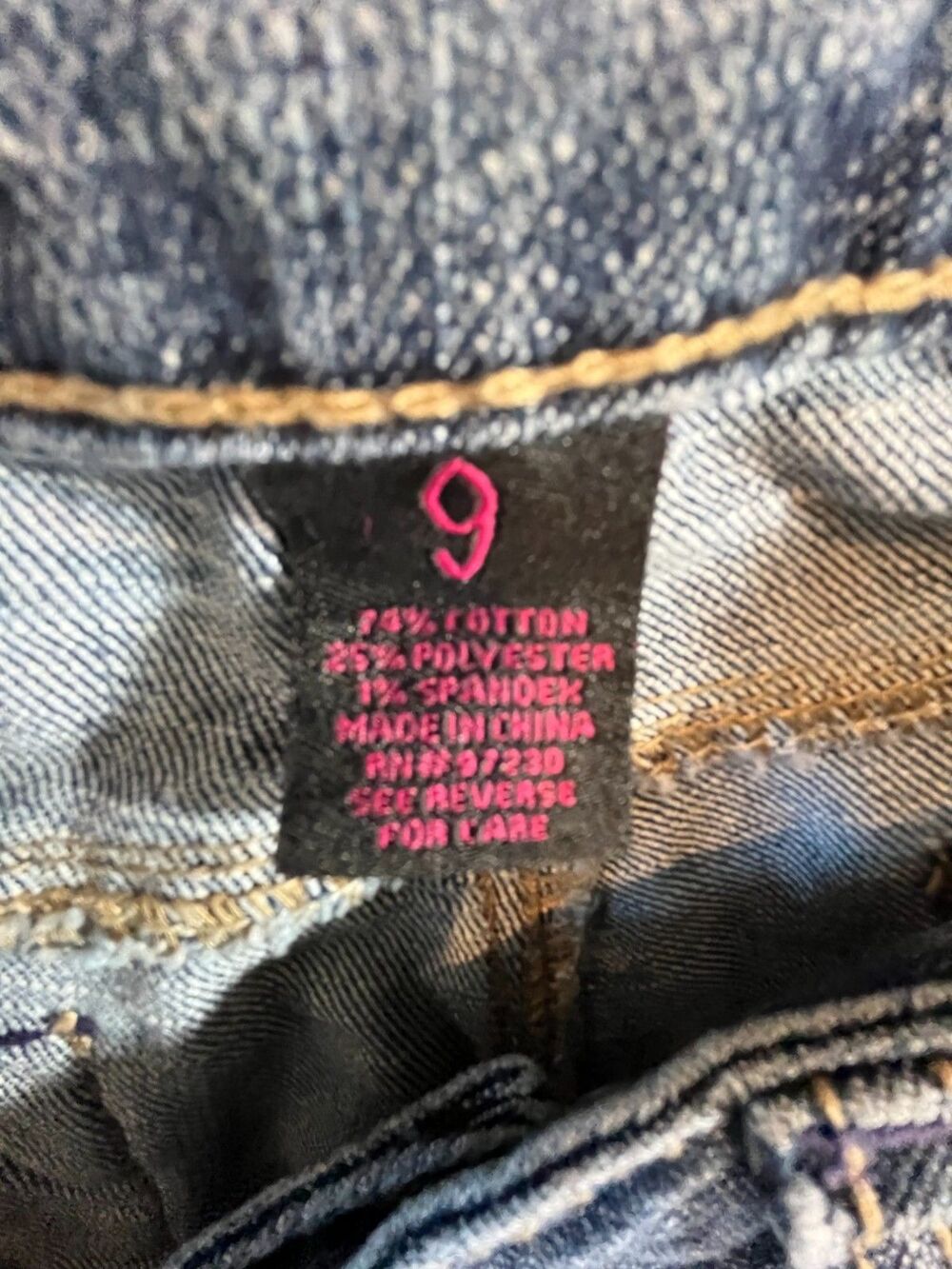 Almost Famous Jeans Women 9 Mid Rise Distressed Stretch Always Fabulous (W32 L31 - Picture 13 of 16